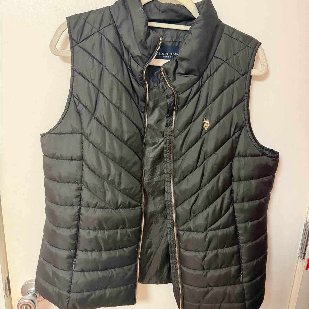 U.S. Polo Assn. Women's Dark Gray Puffer Vest